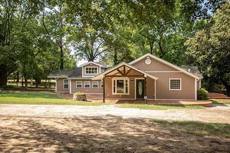 8785 Rocky Point Rd Memphis, TN 38018
