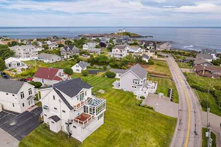 148 Nubble Rd York, ME 03909