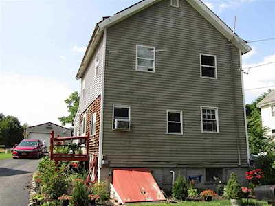 142 Railroad Ave East Kingston, NY 12401