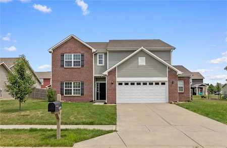 4759 Stardust Circle Plainfield, IN 46168