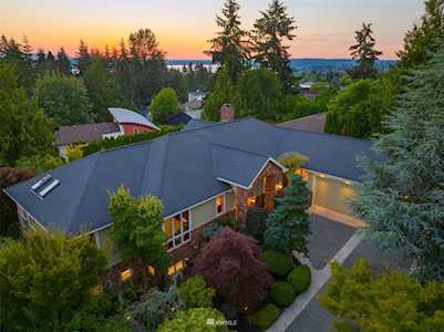 5827 108th Ave NE Kirkland, WA 98033