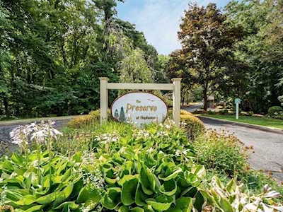 33 Forest Ln #33 Hopkinton, MA 01748