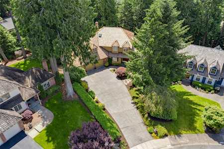 20625 NE 34th Place Sammamish, WA 98074