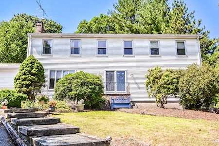 91 Flanagan Drive Framingham, MA 01701