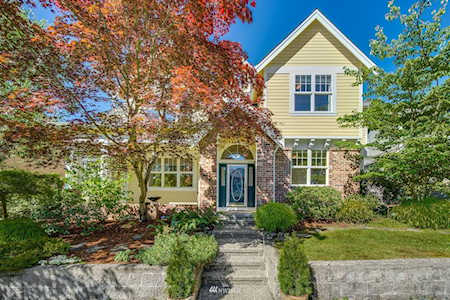7213 Chanticleer Ave SE Snoqualmie, WA 98065