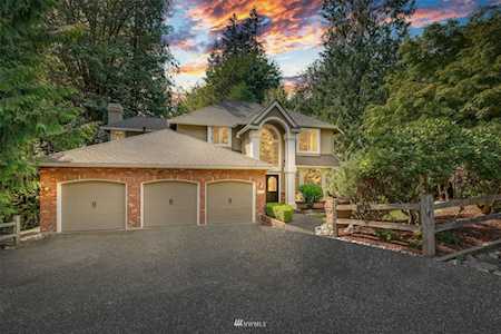 17319 213th Ave NE Woodinville, WA 98077