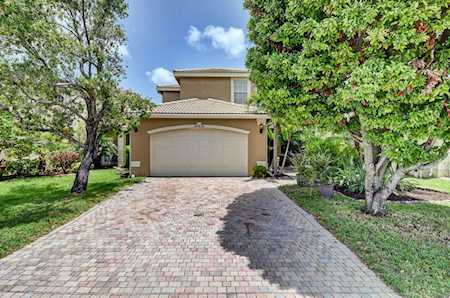 5075 Nautica Lake Circle Green Acres, FL 33463