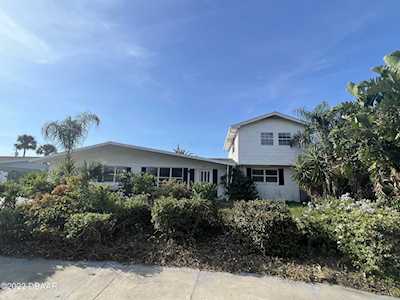 321 Cornell Drive Daytona Beach, FL 32118