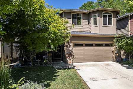 186 Rivers Edge Dr Gold Hill, OR 97525