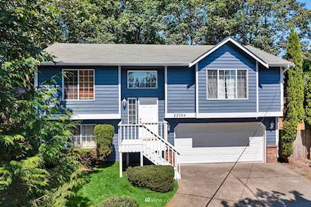 22054 SE 271st St Maple Valley, WA 98038
