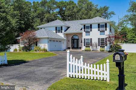 3 Lagoon View Rd Waretown, NJ 08758