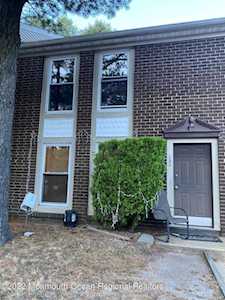 132 Coventry Dr Lakewood, NJ 08701