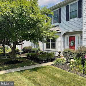 707 Lindsley Ct Burlington, NJ 08016