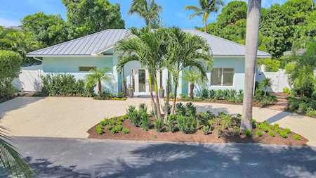 837 Denery Lane Delray Beach, FL 33483