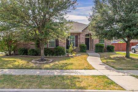 5617 Valhalla Drive North Richland Hills, TX 76180