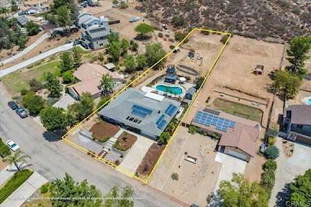 25050 Poderio Drive Ramona, CA 92065