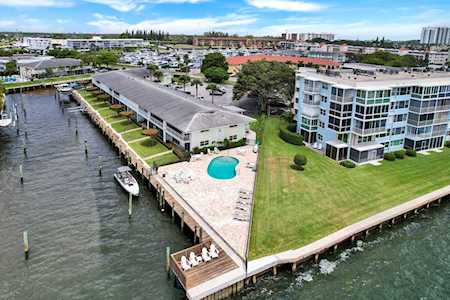68 Yacht Club Drive #23 North Palm Beach, FL 33408