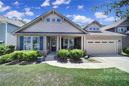 1296 Kings Grove Dr York, SC 29745