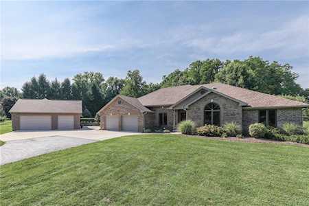 2805 Clear Creek Blvd Martinsville, IN 46151