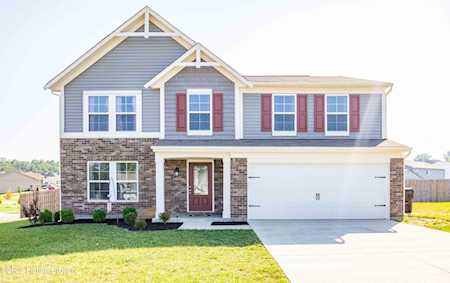 104 Eagles Crest Ct Mt Washington, KY 40047