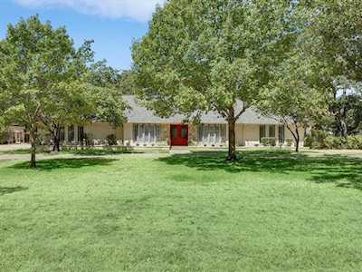 301 Oakview Drive Double Oak, TX 75077