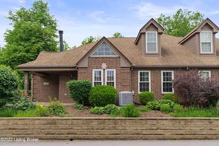 2202 Eastbridge Ct Louisville, KY 40223