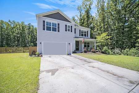 821 Neosho Ct Moncks Corner, SC 29461