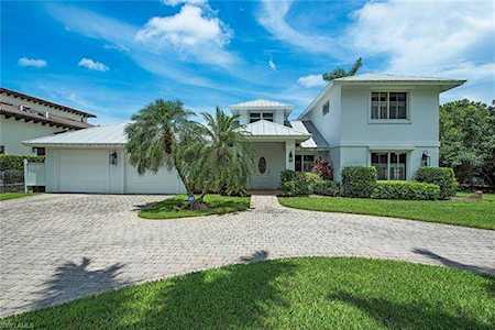 601 S 15th Ave Naples, FL 34102