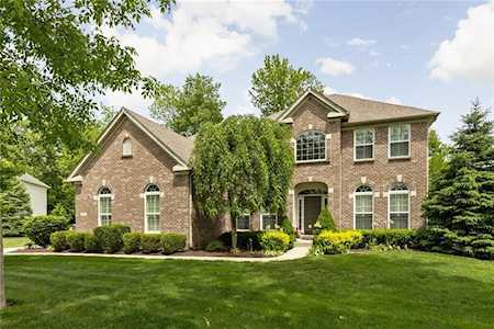 11108 Fontaine Way Zionsville, IN 46077