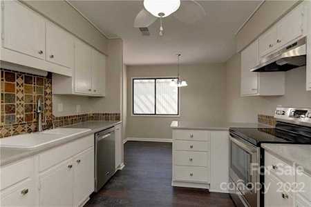 7907 Horse Chestnut Ln Charlotte, NC 28277