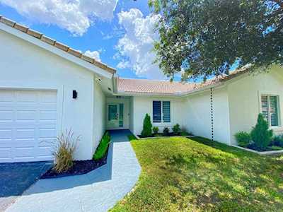585 NW 113th Terrace Coral Springs, FL 33071
