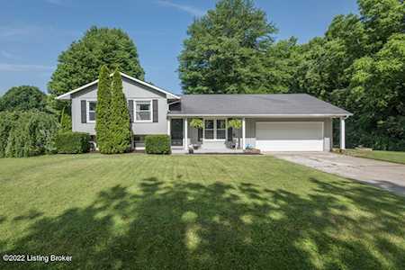 3800 Fenholt Rd Louisville, KY 40218