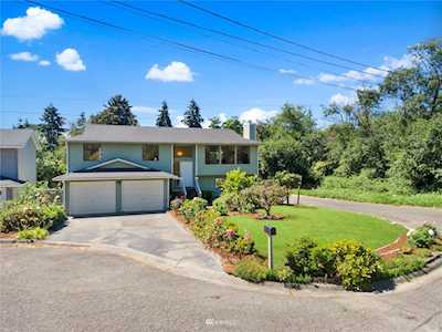 10201 23rd Ct SW Seattle, WA 98146