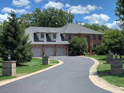 23661 N Hillcrest Dr Lake Zurich, IL 60047