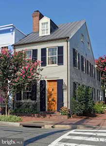 601 Lee St S Alexandria, VA 22314