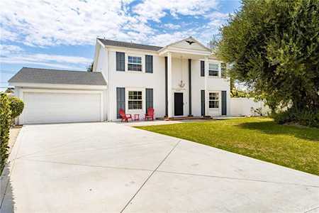 2300 E Avalon Ave Santa Ana, CA 92705