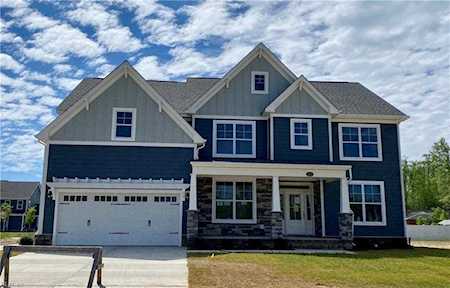 212 Werdna Lane Chesapeake, VA 23322