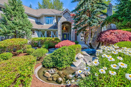 6317 160th Place SE Bellevue, WA 98006