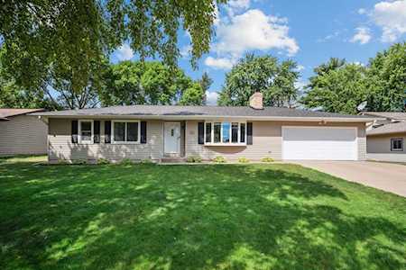 2977 Bellaire Avenue Maplewood, MN 55109