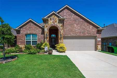 2117 Lake Cliff Drive Little Elm, TX 75068