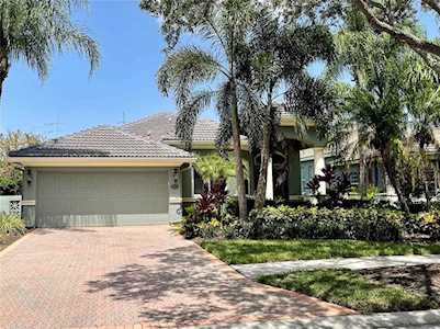 9835 Sago Point Dr Largo, FL 33777