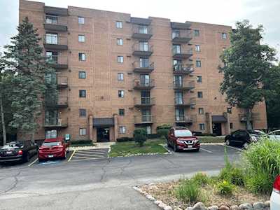 6050 Lake Bluff Dr #102 Tinley Park, IL 60477