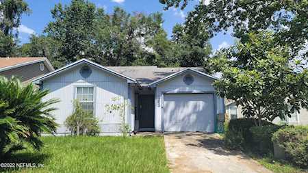 263 Aquarius Cir Jacksonville, FL 32216