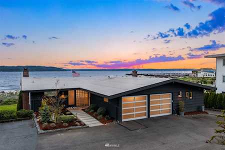 724 S 231st St Des Moines, WA 98198