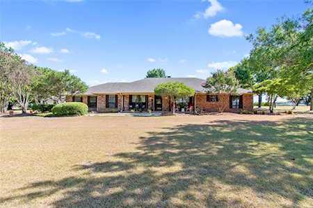 2 Hickory Hill Street Lucas, TX 75002