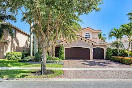 8867 Starhaven Cove Boynton Beach, FL 33473
