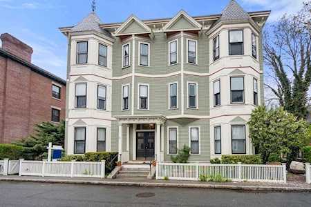 38 Linden Street #4 Brookline, MA 02445