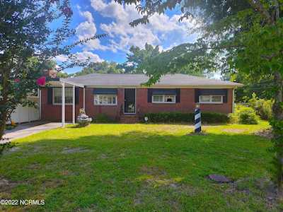 10 Delight Court Jacksonville, NC 28546