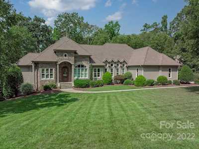 168 Brownstone Dr Mooresville, NC 28117