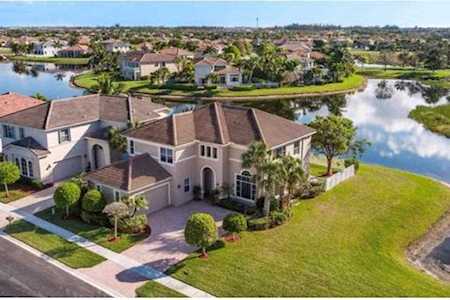 1243 Bay View Way Wellington, FL 33414